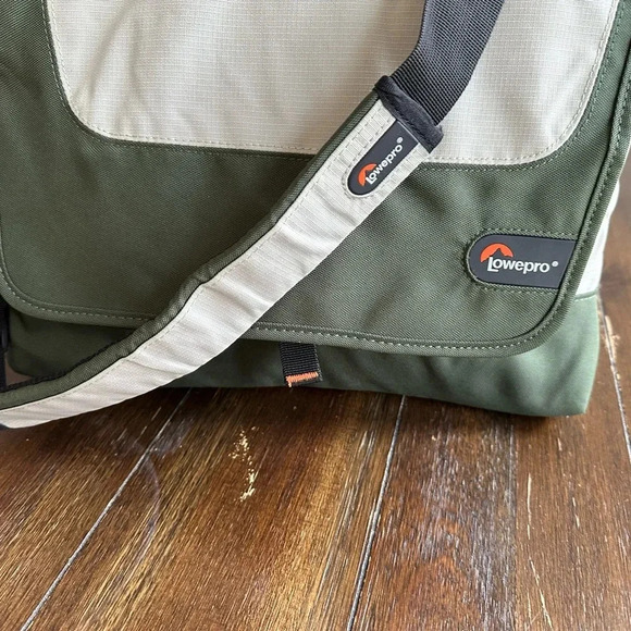 Lowerpro slim briefcase - Picture 10 of 15